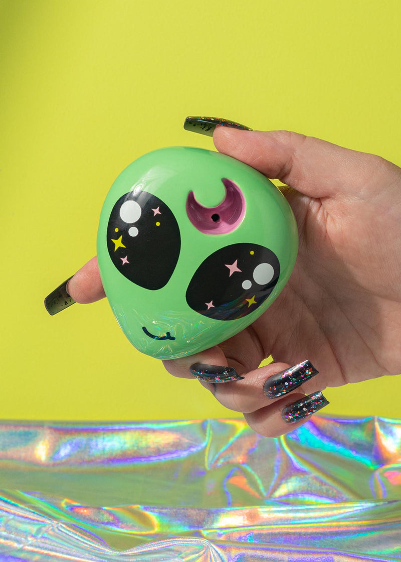 Alien Pipe – Out of This World Design!